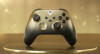 Xbox Ra Mắt Mẫu Tay Cầm Màu Hoàng Kim Bóng Đêm