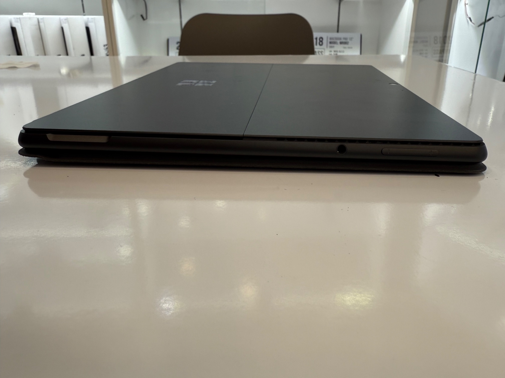surface pro 8 secondhand 04